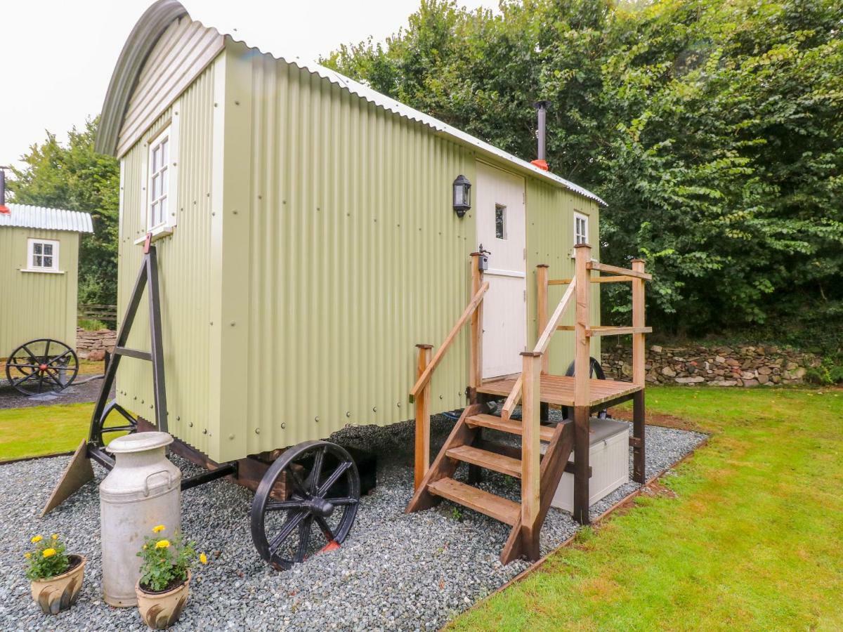 Shepherds Hut - The Crook Milford Haven Extérieur photo